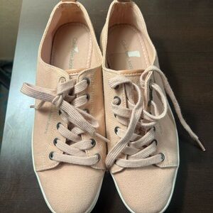Calvin Klein Women's Pink Canvas Sneakers